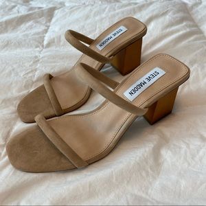 Steve Madden suede heels